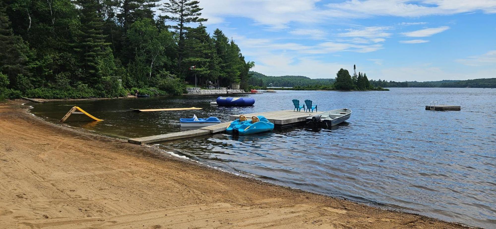 Parkway Cottage Resort And Trading Post Dwight Екстер'єр фото